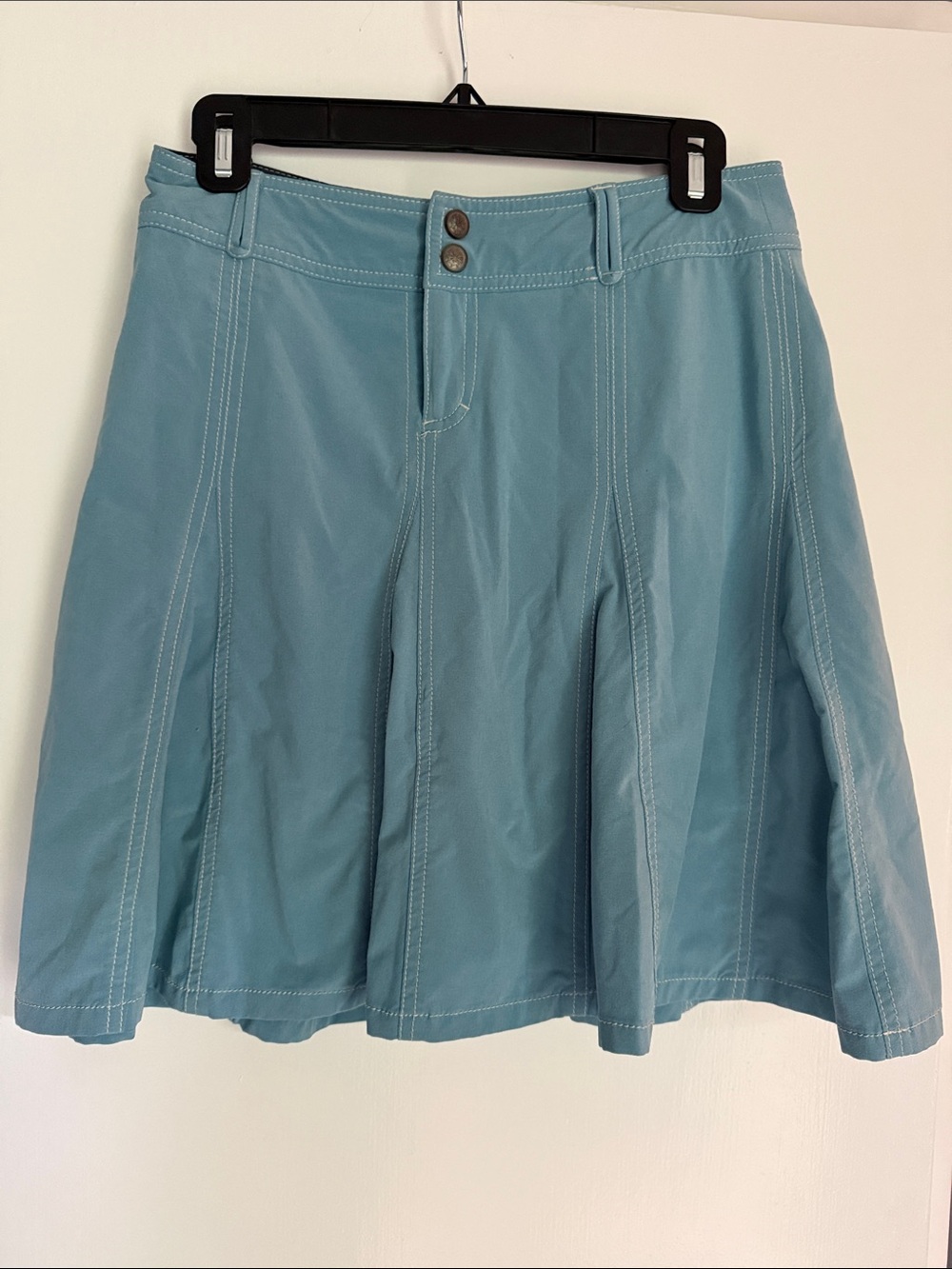 Athleta Performance Skirt with Contrast Stitching
